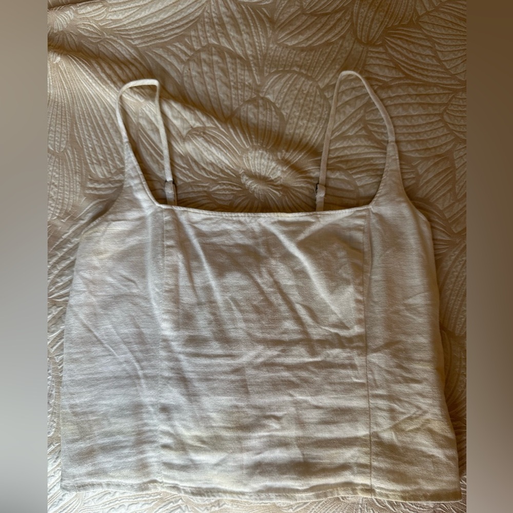 Abercrombie & Fitch Linen Structured Top 🤍